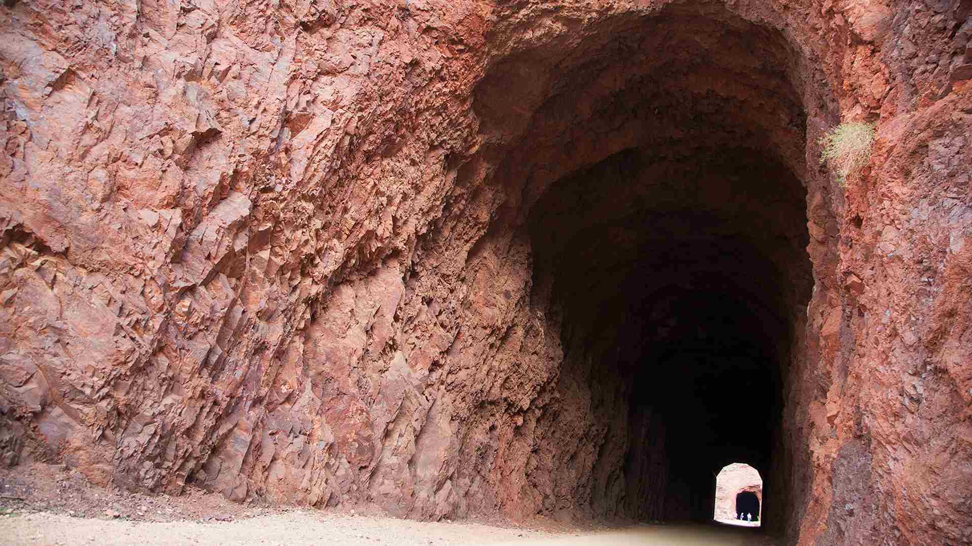 Lake Mead Historic Railroad Tunnel Trail