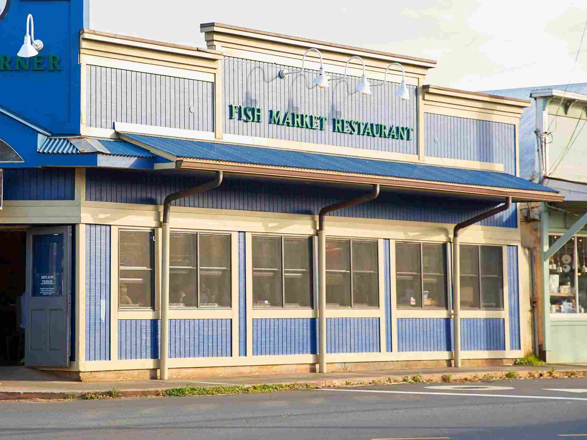 Pāʻia Fish Market